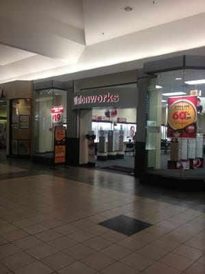visionworks 239 golf mill ctr ste 255 niles il optical goods retail vision works golf mill