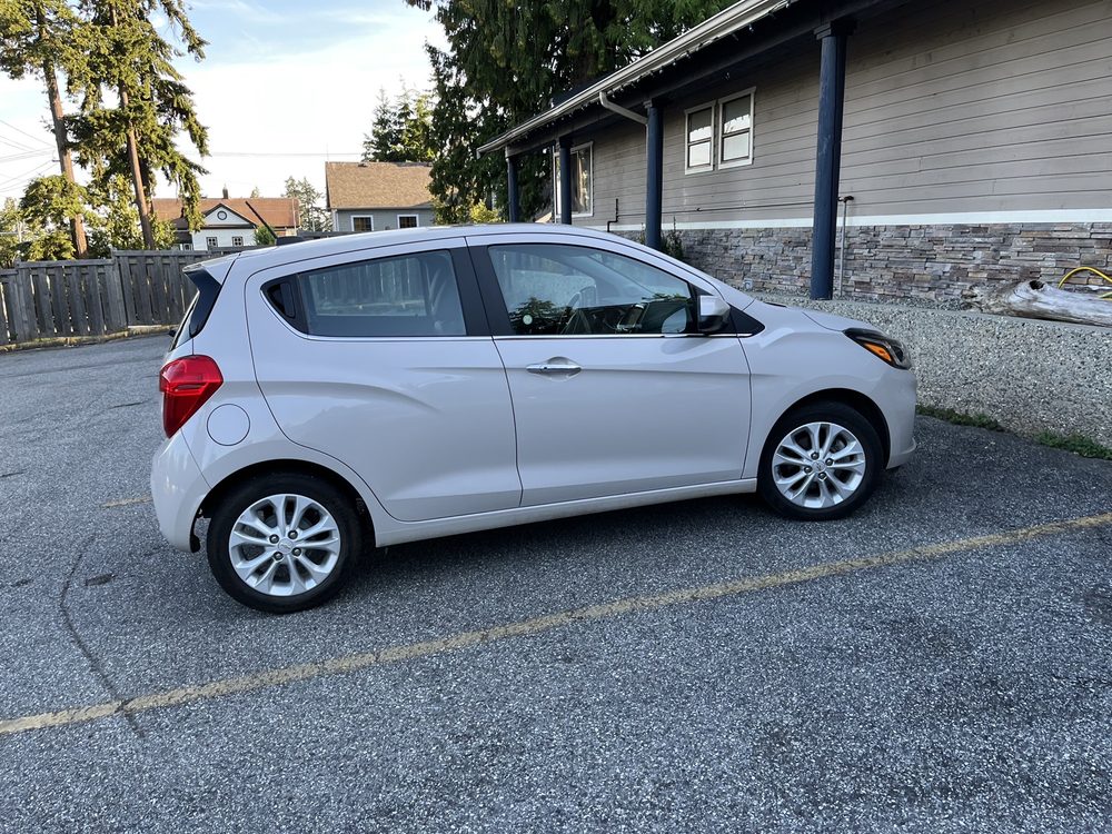 Avis North Vancouver Rent-A-Car