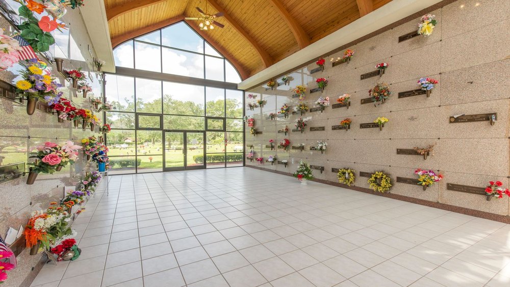 HardageGiddens, Riverside Memorial Park & Funeral Home 64 Photos