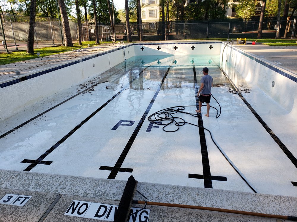 Hunter's Pool Service