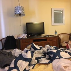 Empire Lakes Inn 17 Photos Reviews Hotels 11730 S Photo Of Empire Lakes Inn Mi United States Tiny Tv For