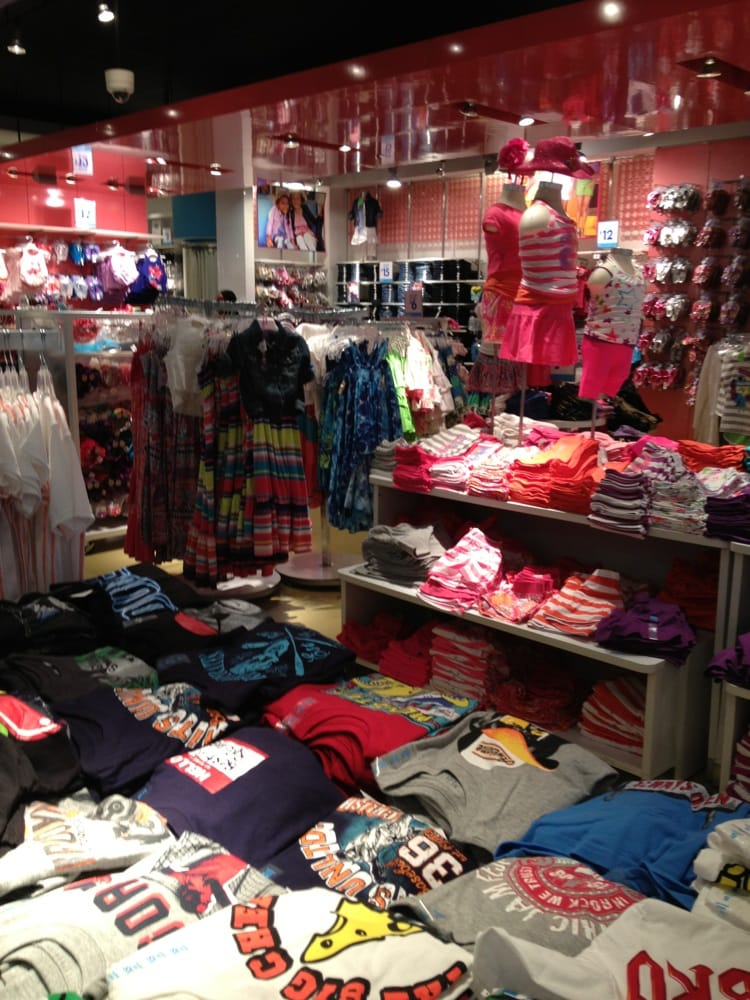 The Children’s Place Children's Clothing 1751 Willowbrook Mall, Wayne, NJ Phone Number
