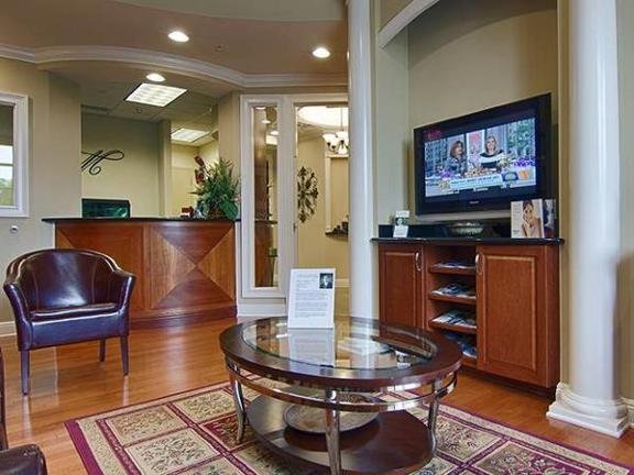 image of business Mark M. Makram, DDS