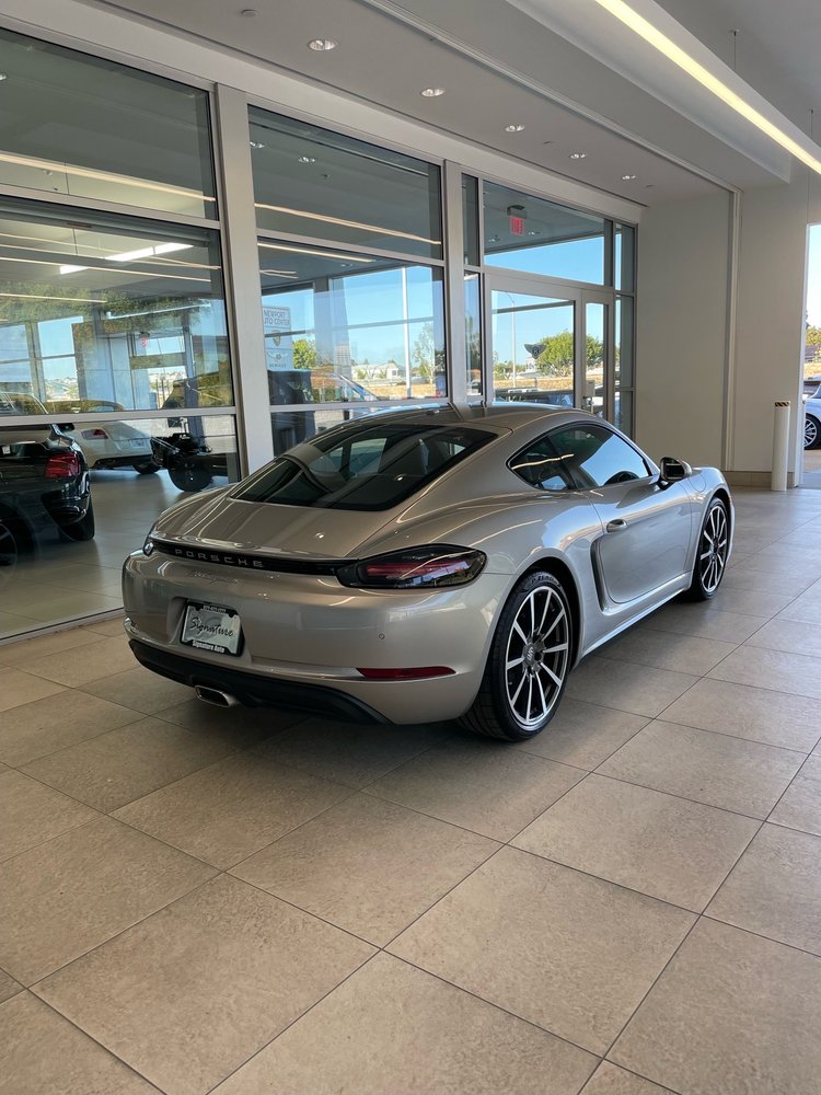 Newport Auto Center