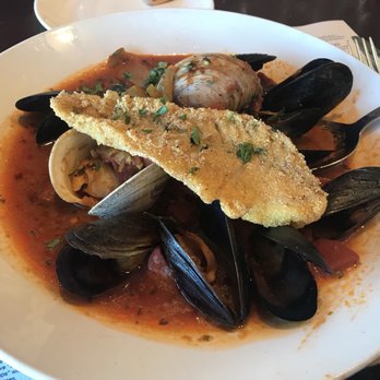 Legal Sea Foods 279 Photos 194 Reviews Seafood 1 Garden Photo Of Legal Sea Foods Paramus Nj United States Portuguese Fisherman