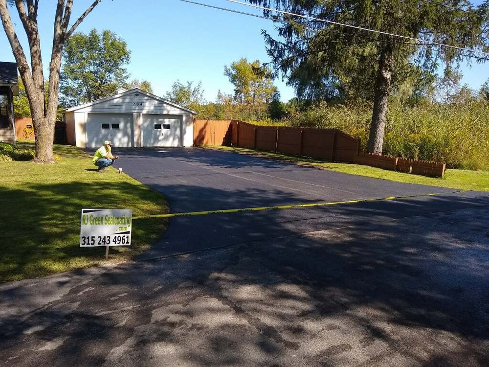 R J Green Pavement Sealing & Striping