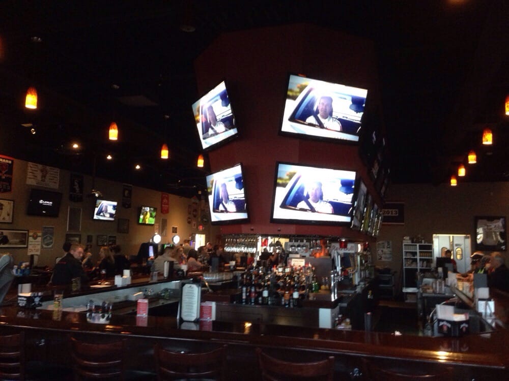 Mullets Sports Bar and Restaurant 11 Photos & 40 Reviews Sports Bars 14903 S Bell Rd