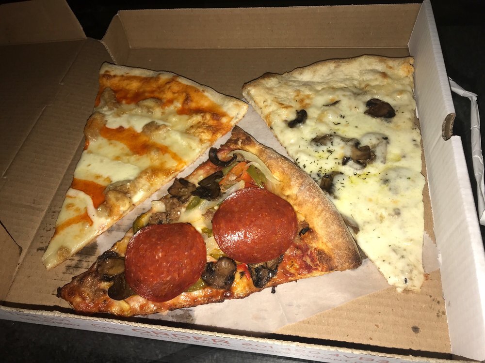 Villa Borghese III Restaurant, Sports Bar & Lounge