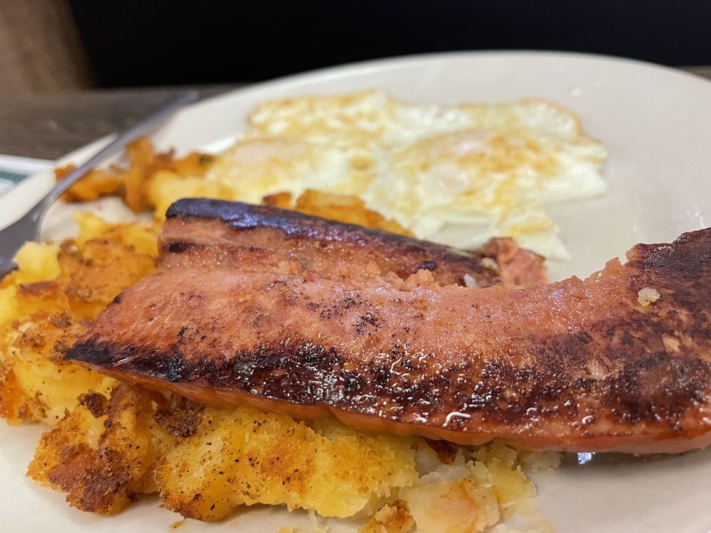 Breakfast World Family Restaurant