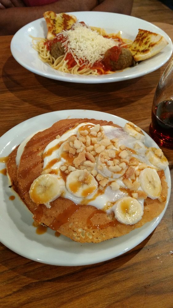 banana caramel pancakes denny's
