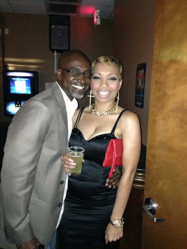 Uptown 78 Lounge