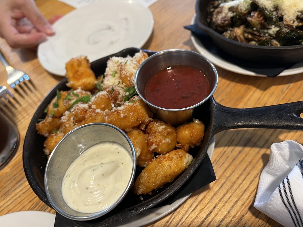 Louie's Wine Dive & Kitchen 119