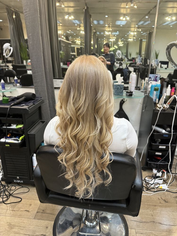 Debe Salon