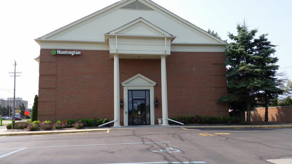 Huntington National Bank Banks & Credit Unions 29333 Hoover Rd