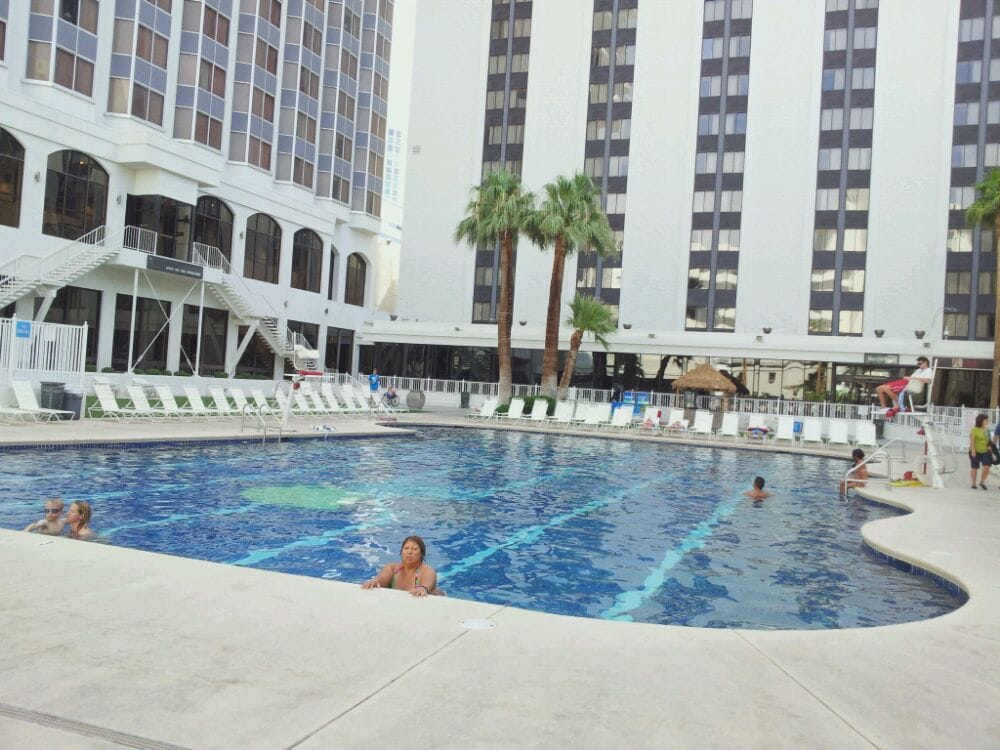 Riviera hotel & casino las vegas nv united states
