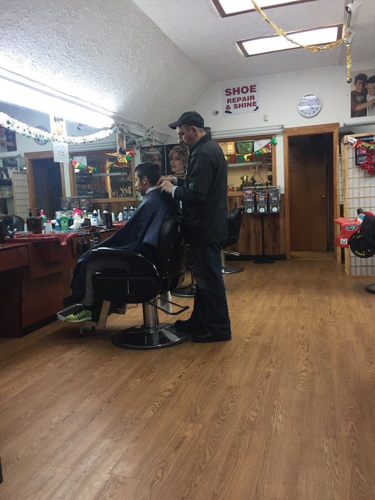 C M C Haircutters Barbers 19914 32nd Ave, Bayside, Flushing, NY