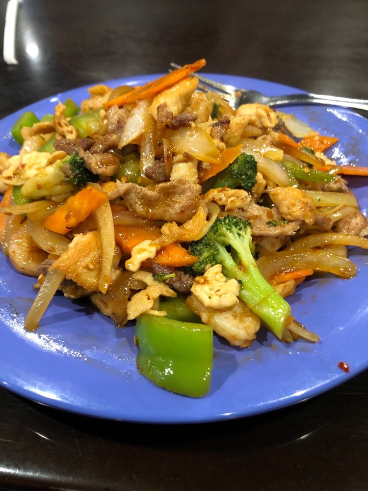 Food from Hubilai Mongolian Stir Fry