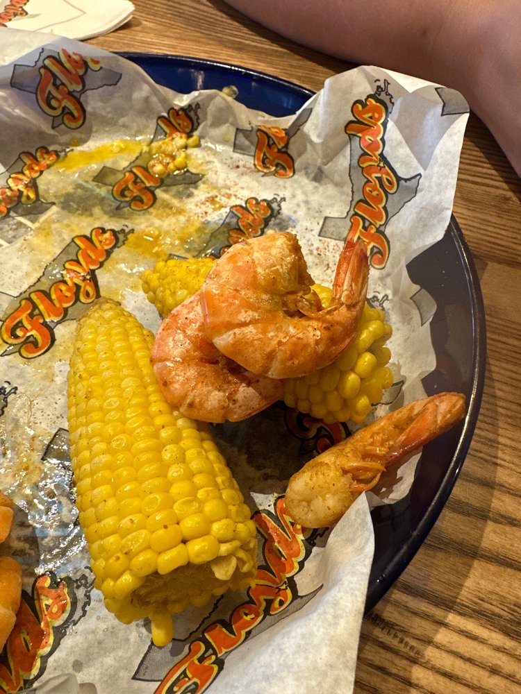Floyds Mont Belvieu - Seafood, Steaks, and More