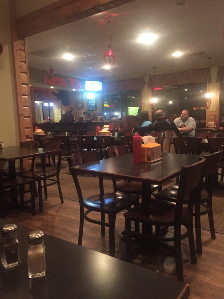 Lone Pine Bar and Grill Barbeque 2647 10th Ave SE, Watertown, SD