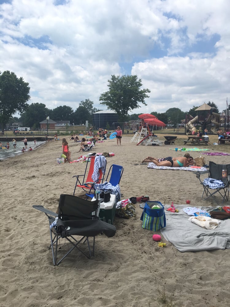 Beach Yelp Photo Of Walter And Mary Burke Park New Baltimore Mi United States