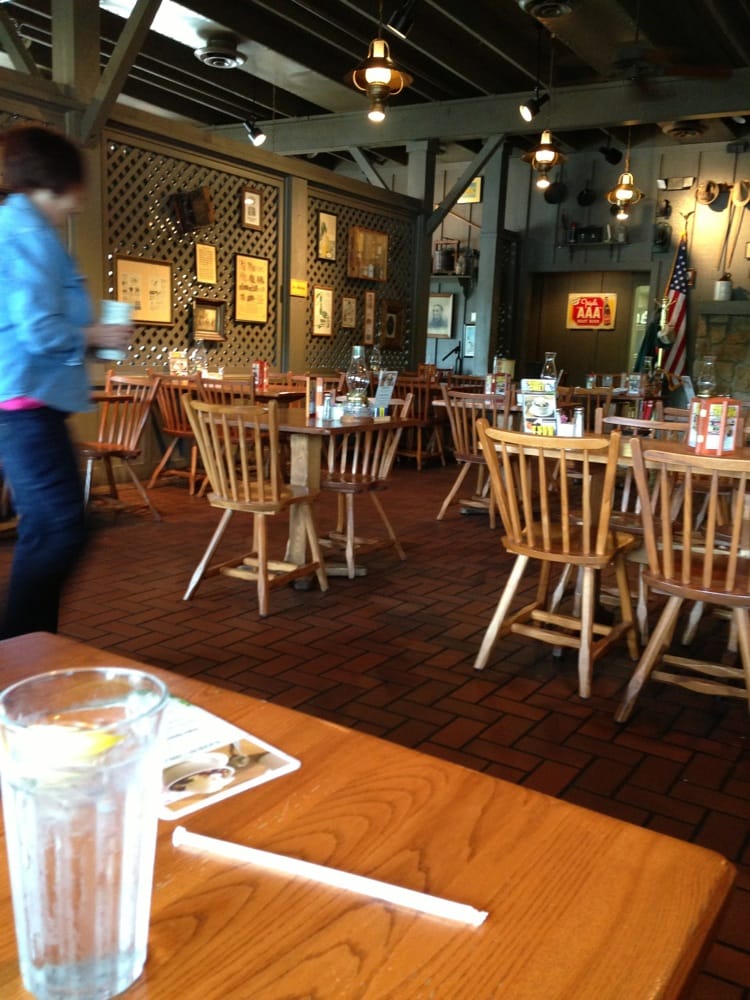 Cracker Barrel Old Country Store 11 Photos & 19 Reviews Breakfast