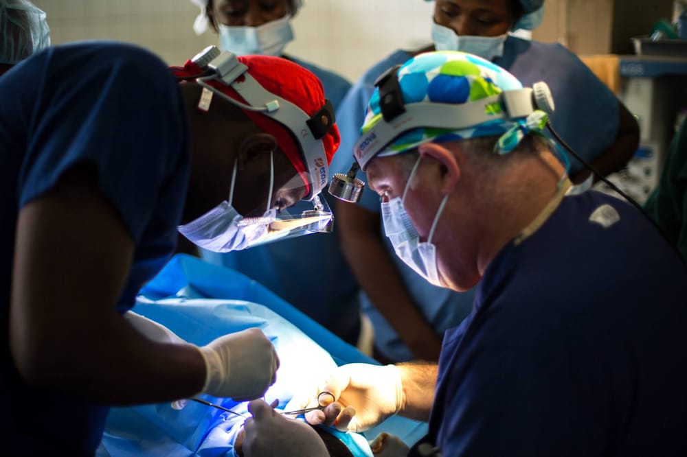 Robert Frank MD Plastic Surgery 18 Photos Cosmetic Surgeons 931