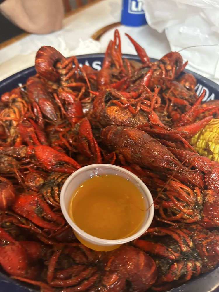 Rusty Hook Bar & Grill