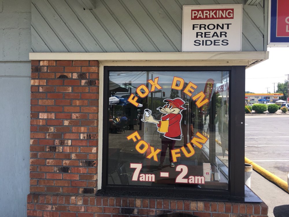 Fox Den Eatery Restaurants 838 NW Garden Valley Blvd, Roseburg, OR
