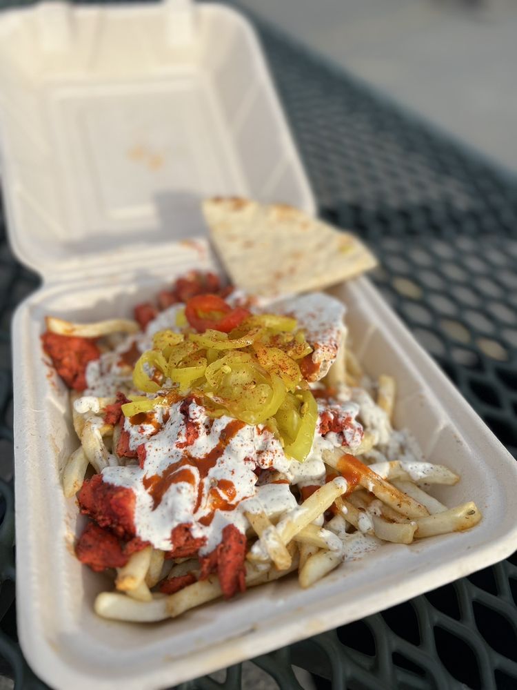 HEFTY GYROS