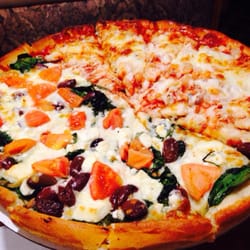 Yannis Pizza Restaurant 28 Photos 62 Reviews 296 Photo Of Yannis Pizza Restaurant Newington Ct United States Half Seafood And
