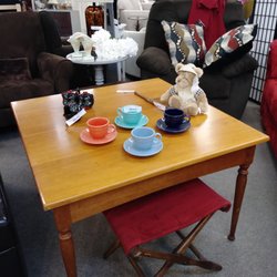 Showcase Consignments 70 Photos Furniture S 332 Dover Rd Photo Of Showcase Consignments Chichester Nh United States