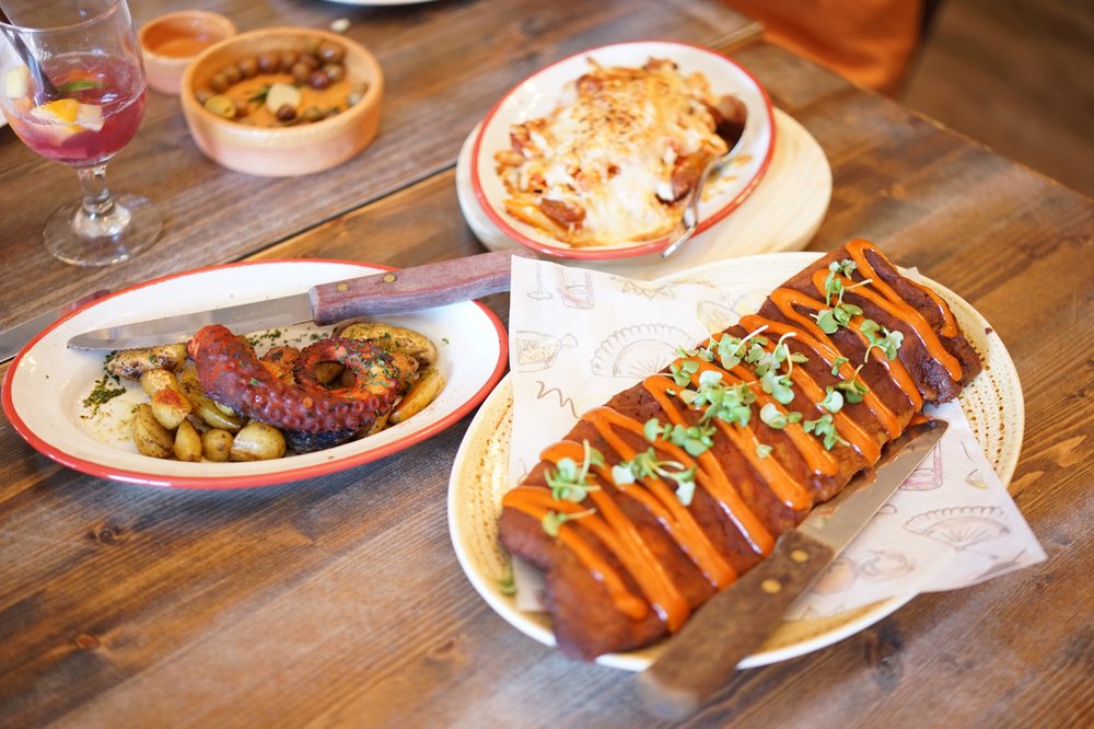 Manchego Tapas Bar & Restaurant