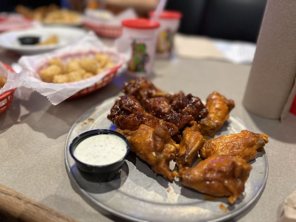 Pluckers Wing Bar - Stafford Pluckers Wing Bar - Stafford