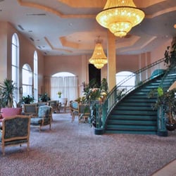 Forest Villas Hotel 62 Photos 44 Reviews Hotels 3645 Lee Photo Of Forest Villas Hotel Prescott Az United States Grand Staircase At