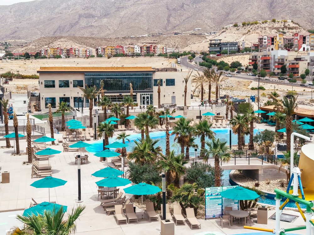 The Elmont Resort