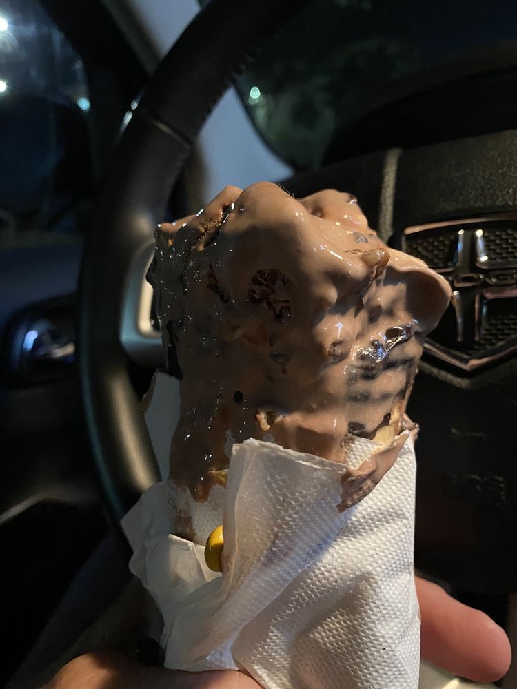 MaggieMoo's Ice Cream & Great American Cookies
