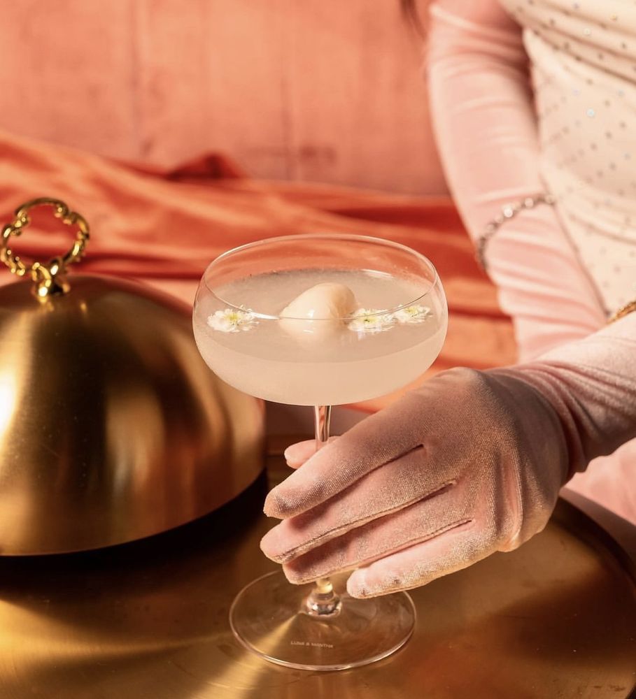 Side Bar Nightclub & Lounge