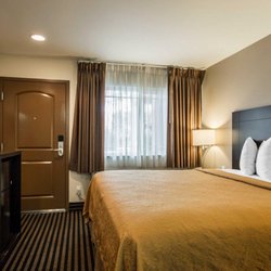 Quality Inn Suites 50 Photos 79 Reviews Hotels 555 N