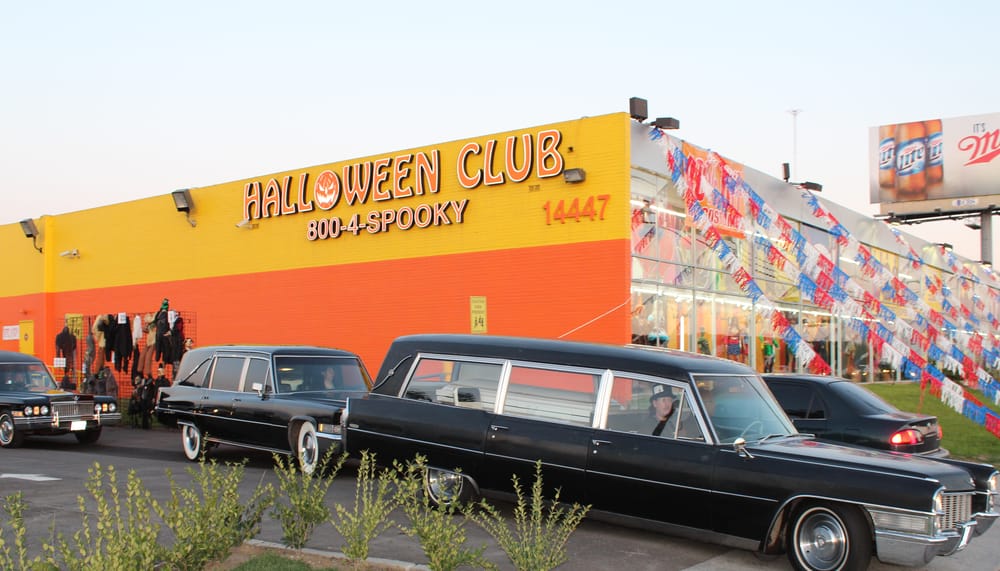 Halloween Club 85 Photos & 110 Reviews Costumes 14447 Firestone