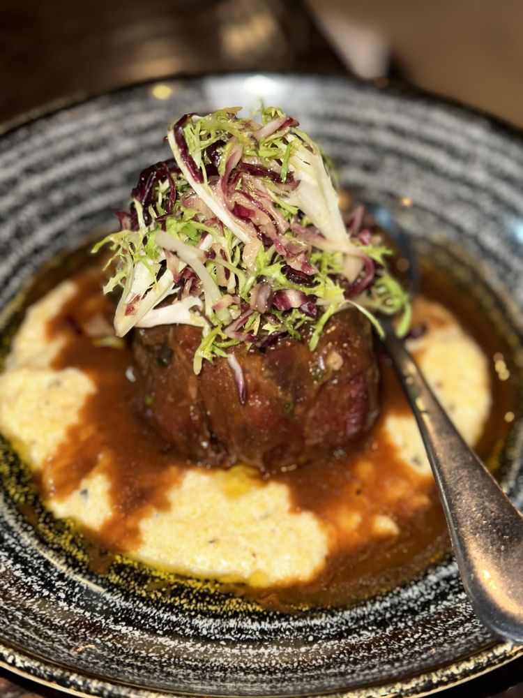 Vine & Olive Eatery and Wine Bar