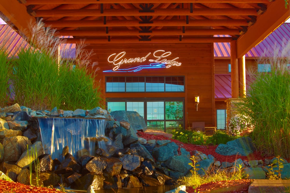 Grand Lodge Waterpark Resort 27 Photos & 26 Reviews Hotels 805