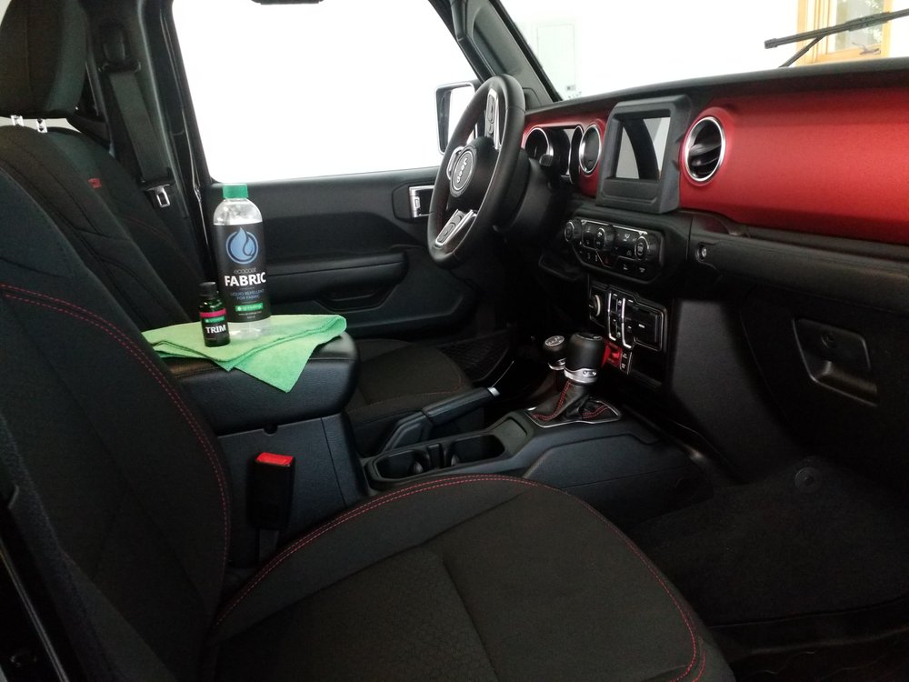 Mountaineer detailing