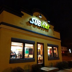 Subway Sandwiches 312 N Oak Ave Owatonna Mn Restaurant Photo Of Subway Owatonna Mn United States