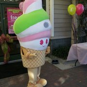 Menchie’s Frozen Yogurt - Order Online - 118 Photos & 127 Reviews - Ice ...