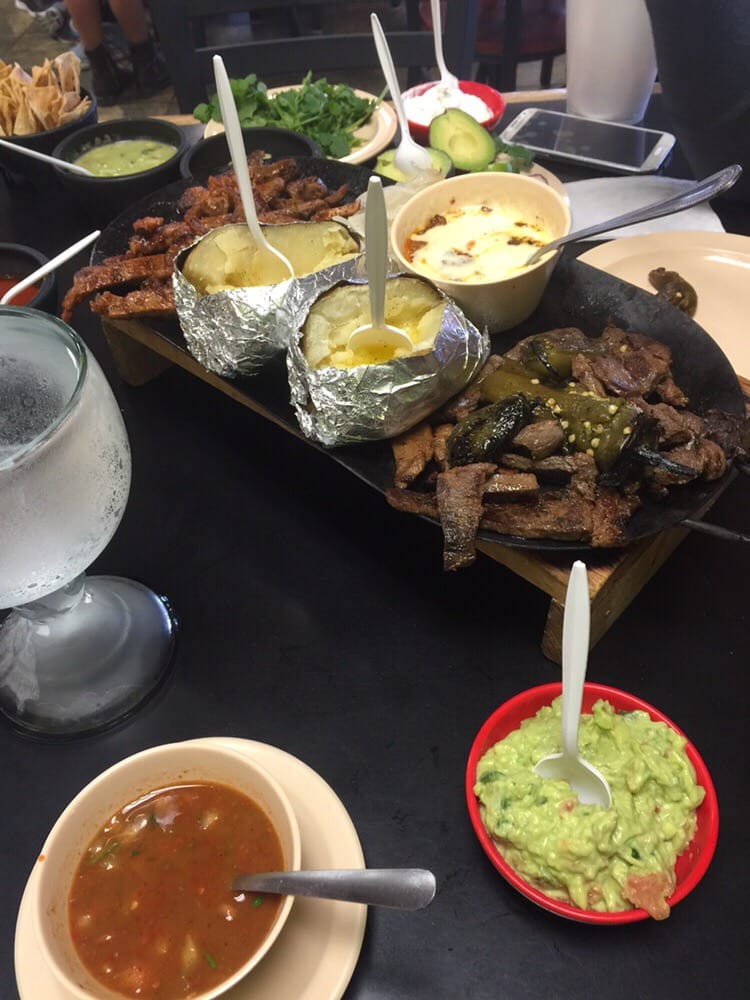 Tacos El Toro Bronco 2 10 Reviews Mexican 8949 Dyer St, El Paso