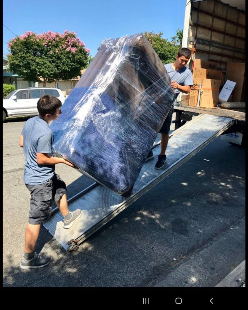Sunshine Movers