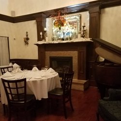 Mara S Continental Cuisine 164 Photos 121 Reviews Seafood Photo Of Mara S Continental Cuisine South Amboy Nj United States Dining Room