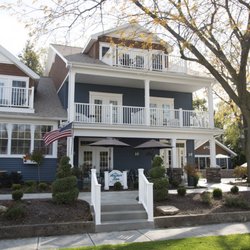 Anchor Inn Boutique Hotel 17 Photos Hotels 500 Catawba Ave Photo Of Anchor Inn Boutique Hotel Put In Bay Oh United States