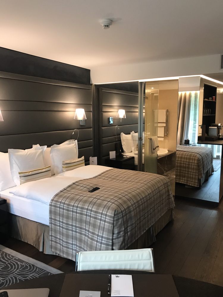 HĂ´tel Royal Savoy - Lausanne