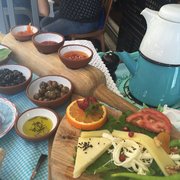 Çeşme Bazlama Kahvaltı